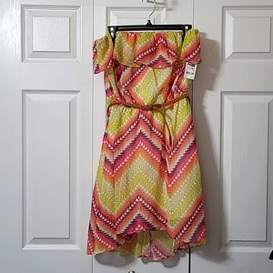 NWT Charlotte Russe Multi-colored Chevron Design Strapless Dress w/belt, Large